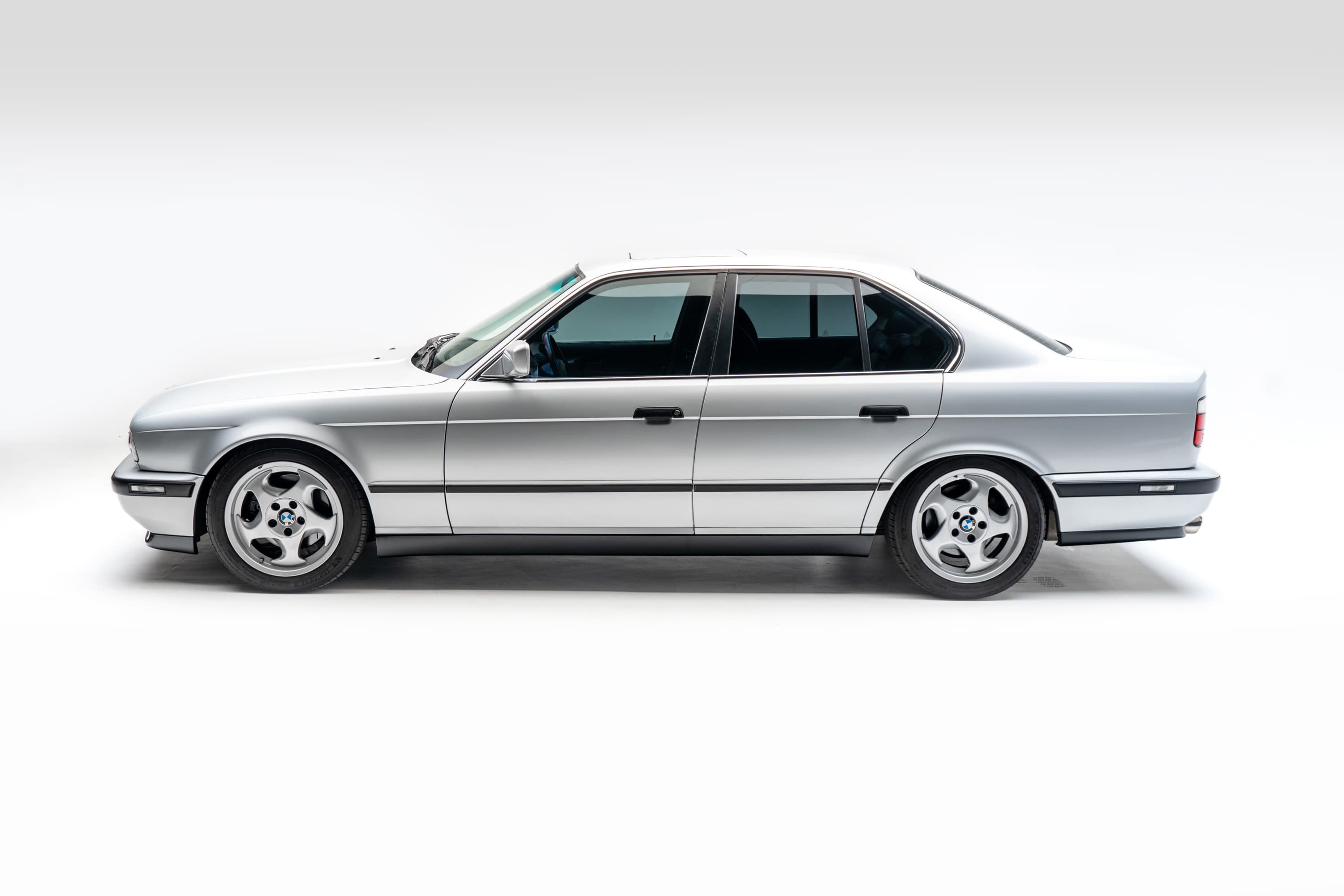 1991 BMW M5