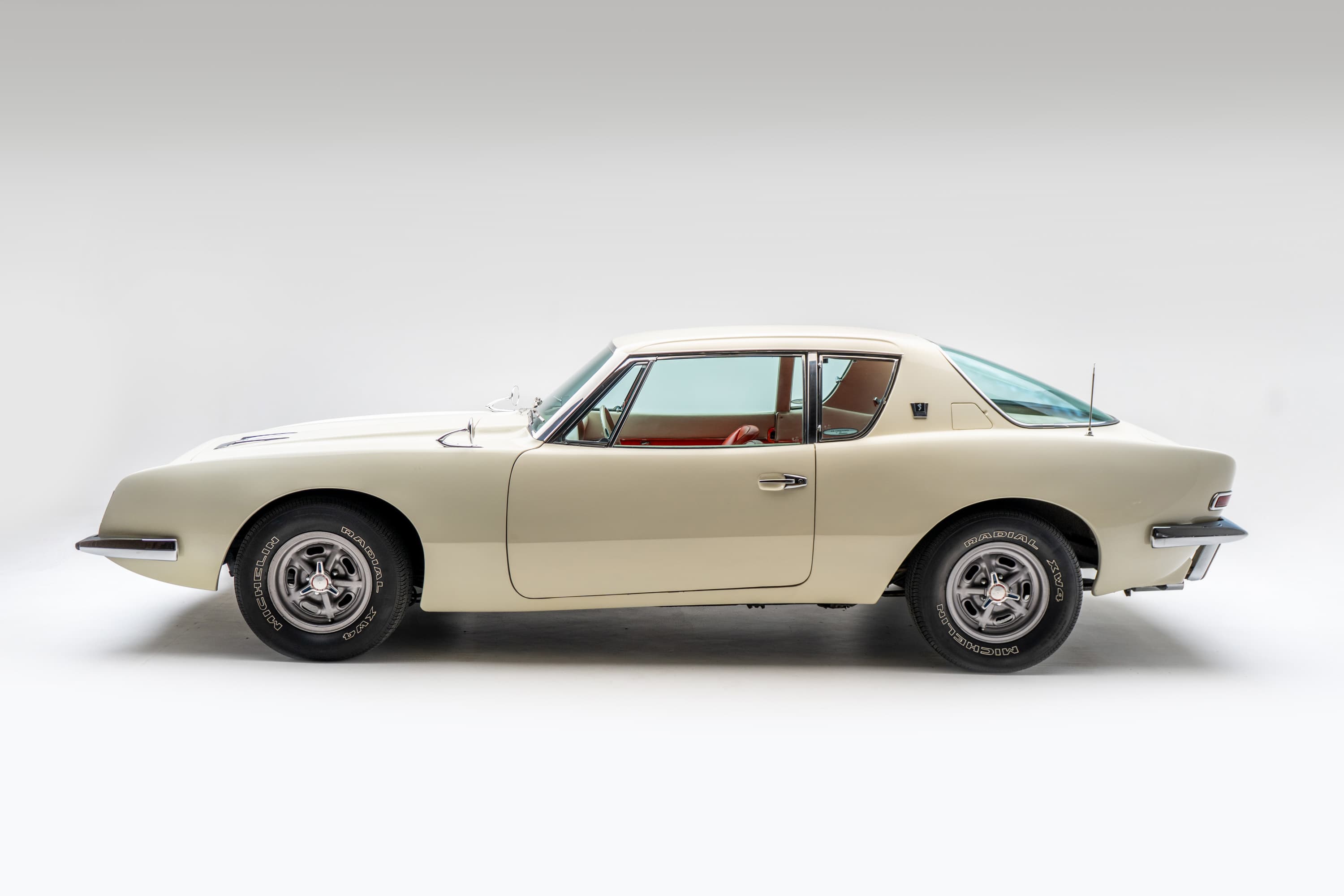 1963 Studebaker Avanti